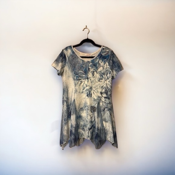 Kamana Blue & White Floral Print Tunic Top - Picture 5 of 14